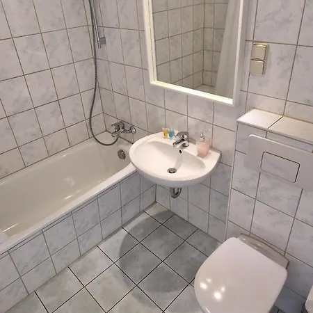 2 Bedroom Cityview Apartment Ps5-Qled Tv-Parking Chemnitz Exterior photo