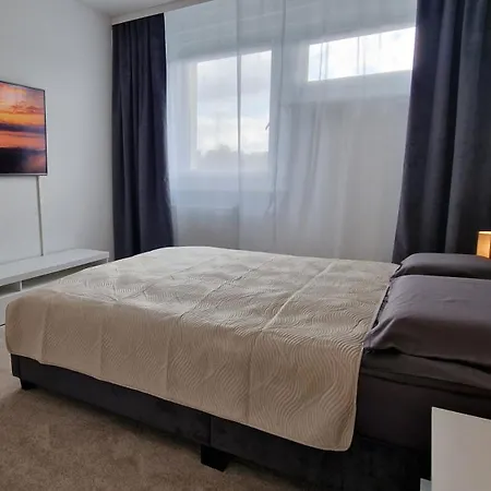 2 Bedroom Cityview Apartment Ps5-Qled Tv-Parking Chemnitz Exterior photo